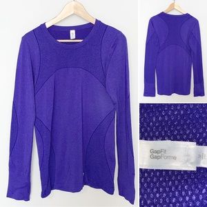 2/$30 Gapfit Purple Forme Long Sleeve Tee - SZ M